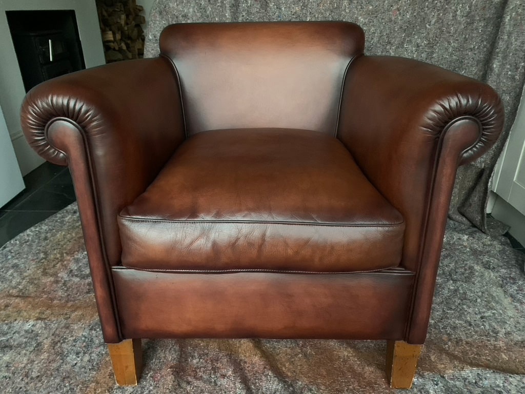 Leather Furniture Dyeing after treatment